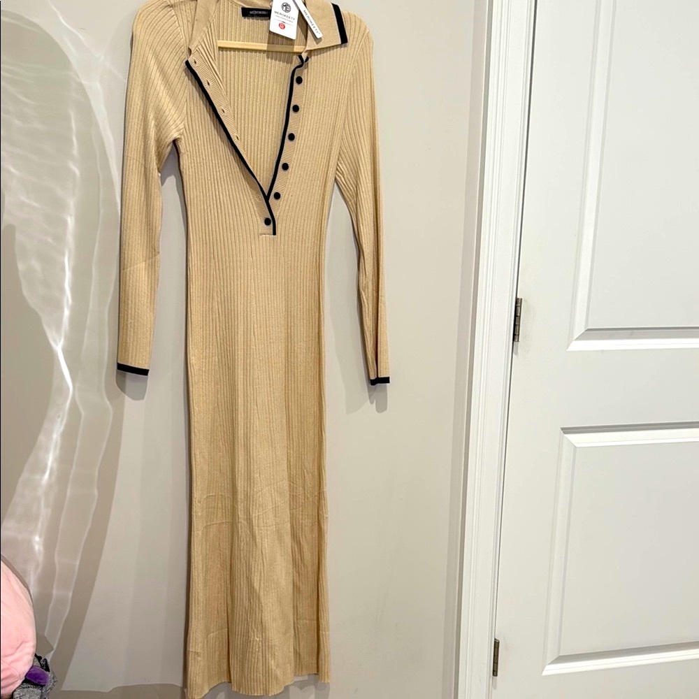 Elegant Beige Long Sleeve Dress